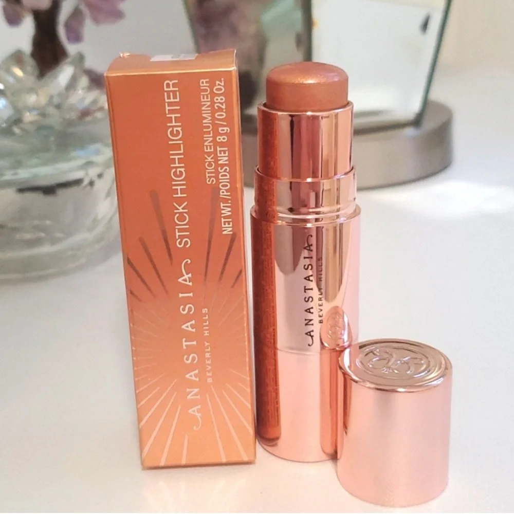 Anastasia Beverly Hills Contour Stick Highlighter- Hot Sand, New in Box